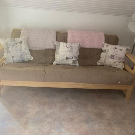 Chambres D' Hotes A Benaize Coulonges  外观 照片