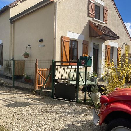 Chambres D' Hotes A Benaize Coulonges  外观 照片